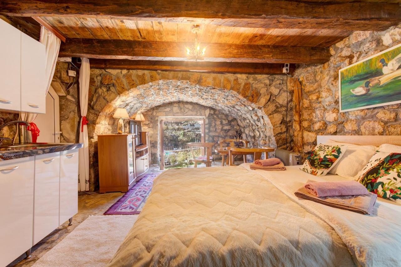 Holiday Home Pavle Rijeka Crnojevića Eksteriør bilde