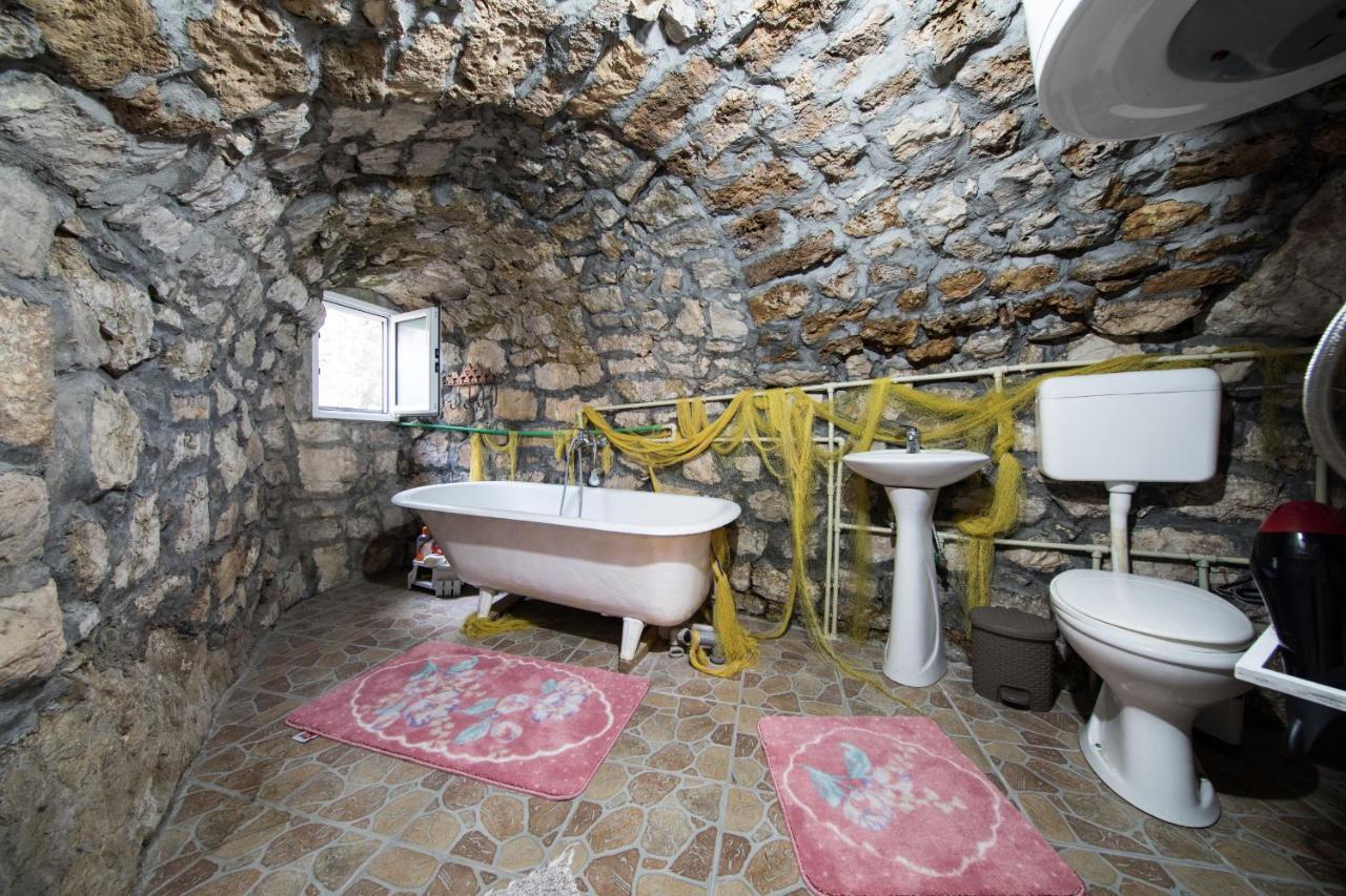 Holiday Home Pavle Rijeka Crnojevića Eksteriør bilde