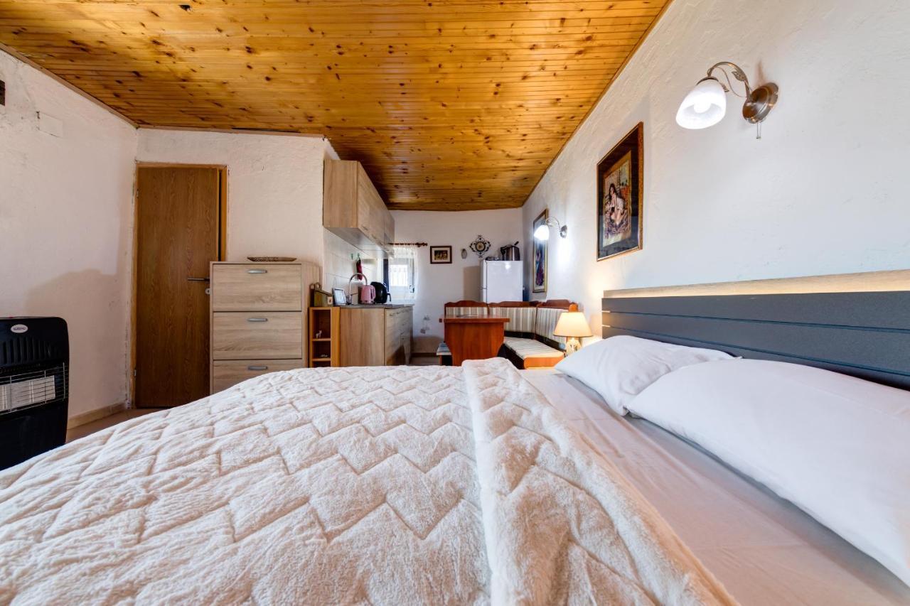 Holiday Home Pavle Rijeka Crnojevića Eksteriør bilde